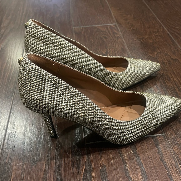 KURT GEIGER LONDON KENSINGTON FLEXI POINTED TOE PUMP Women Size 38 /7.5 NEW - Picture 3 of 10